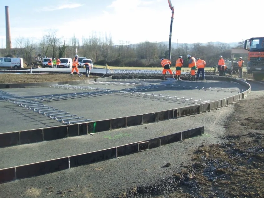 Rond point en béton