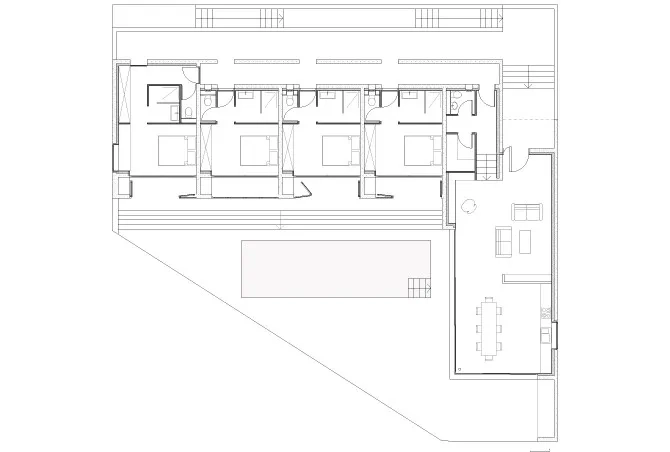 Plan de rez-de-chaussée 1. Entrée 2. Salon 3. coin repas/cuisine 4. chambres 5. piscine