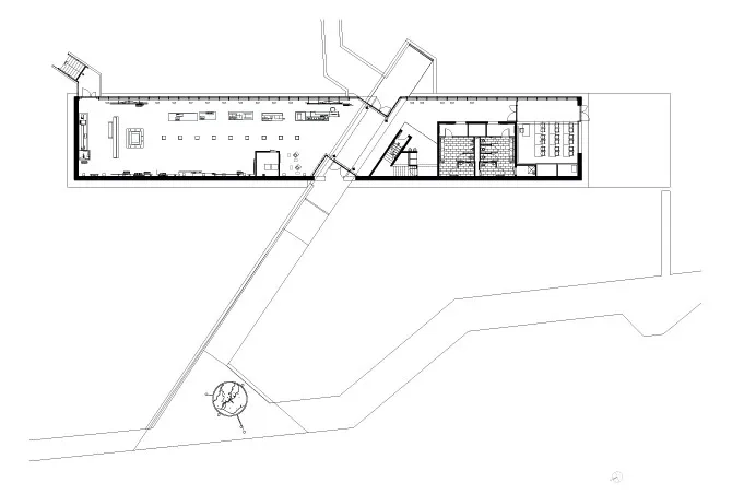 Plan de rez-de-chaussée 1. Accueil 2. Salle d’exposition 3. Médiathèque 4. Régie 5. circulation 6. Salle polyvalente