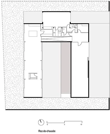 Plan de rez-de-chaussée 1. réception/ salon 2. atelier 3. entrée 4. garage