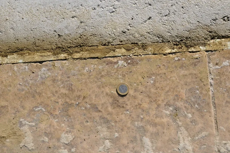 Détail après talochage fin.