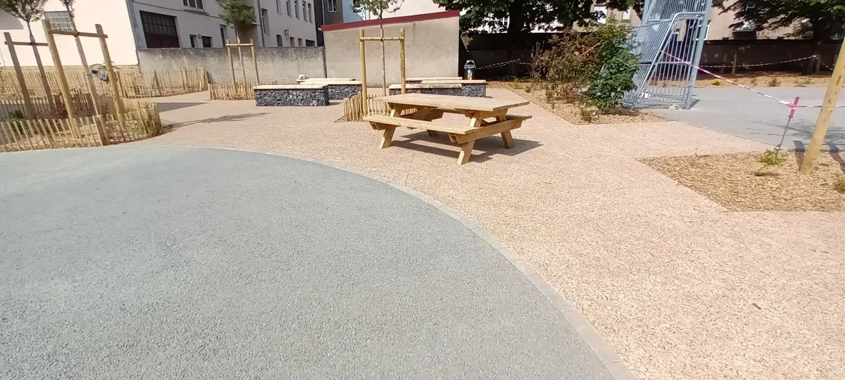 Bétons drainant et désactivé à Thionville. ©EQIOM