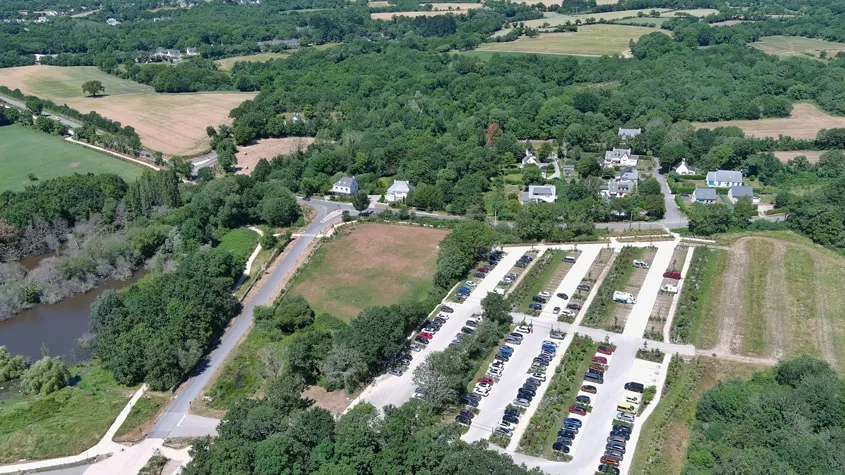 Vue aérienne du stationnement d’accueil. (©Phytolab)
